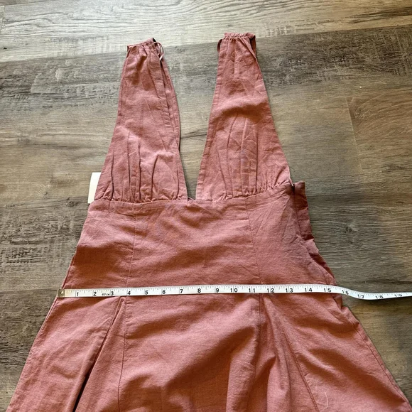 dresses - Picture 3 of 8